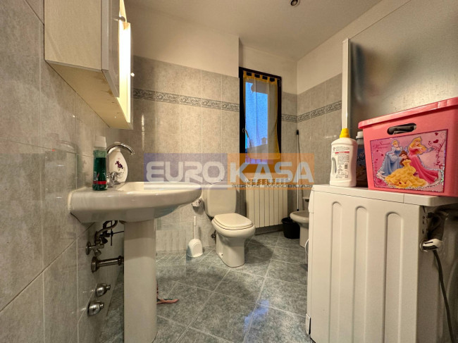 Stabile/Palazzo in vendita a Osio Sotto