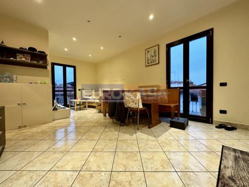 Stabile/Palazzo in vendita a Dalmine