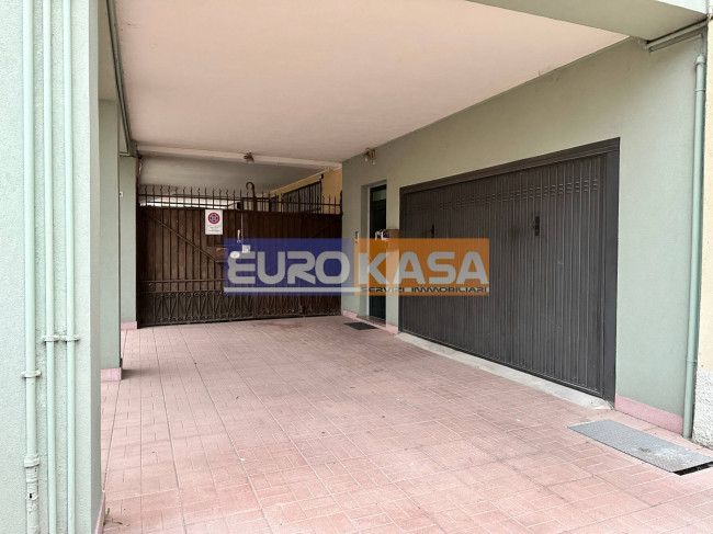 Stabile/Palazzo in vendita a Dalmine