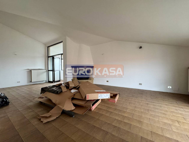 Appartamento in vendita a Boltiere