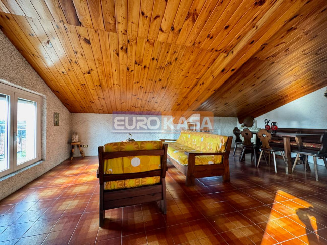 Villetta Bifamiliare in vendita a Brembate