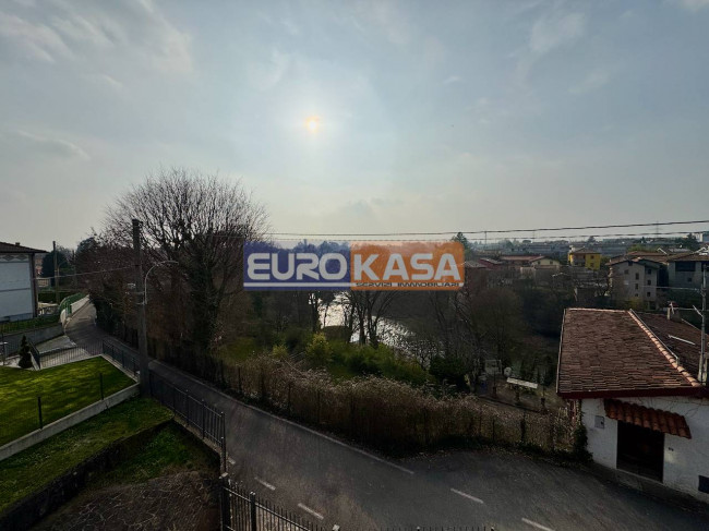 Villetta Bifamiliare in vendita a Brembate