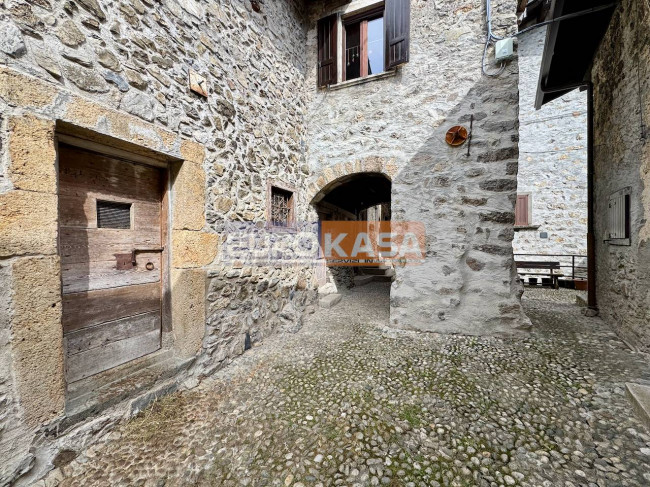 Casa singola in vendita a Mezzoldo