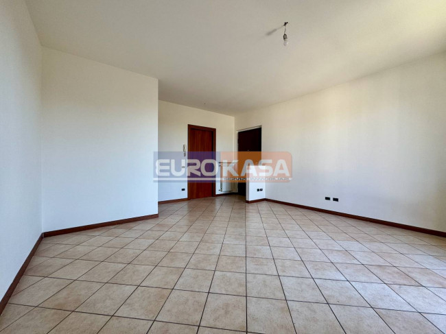 Appartamento in vendita a Osio Sopra