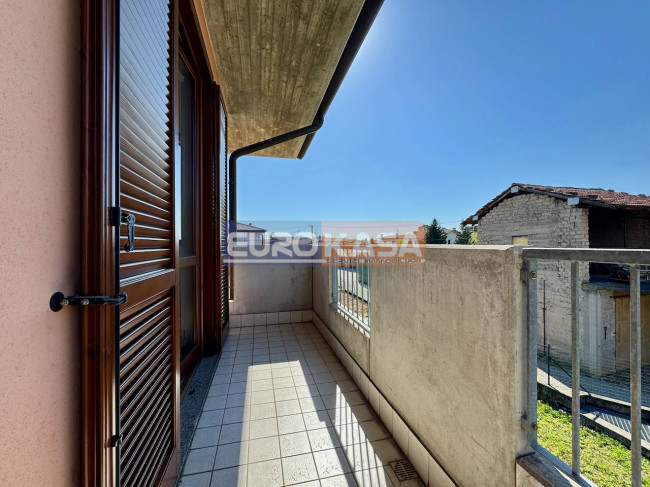 Appartamento in vendita a Osio Sopra