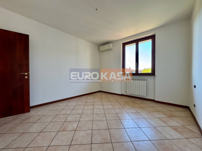 Appartamento in vendita a Osio Sopra