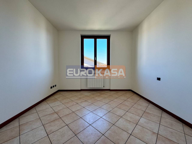 Appartamento in vendita a Osio Sopra