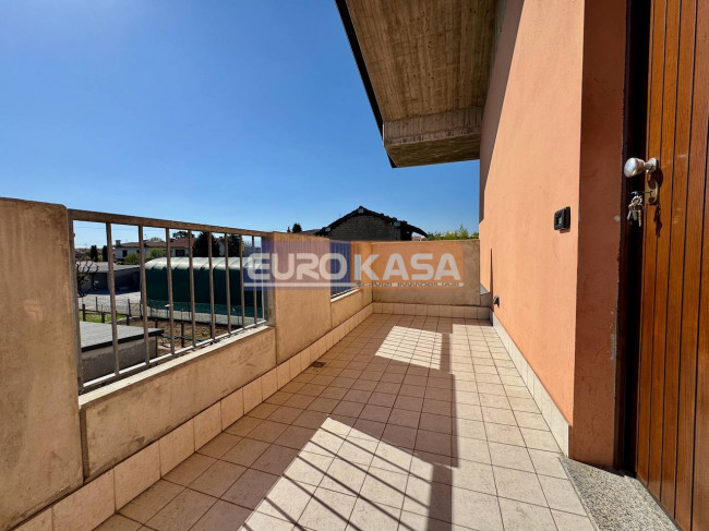 Appartamento in vendita a Osio Sopra