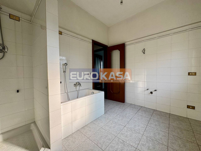 Villa in vendita a Osio Sopra