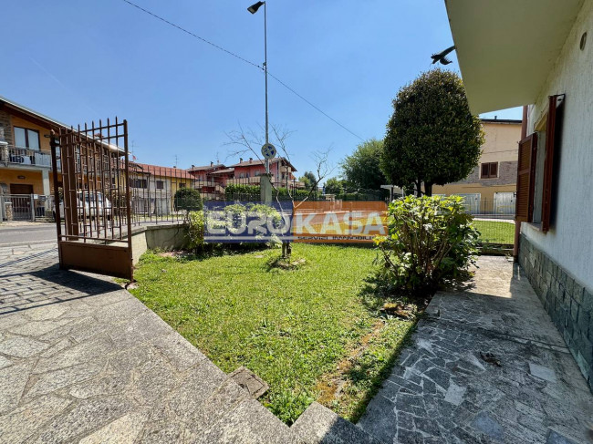 Villette a schiera in vendita a Osio Sotto