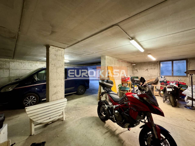 Box o garage in vendita a Brembate