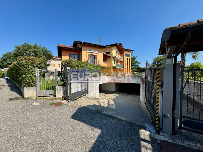 Box o garage in vendita a Brembate