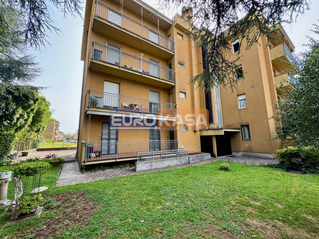 Appartamento in vendita a Osio Sotto