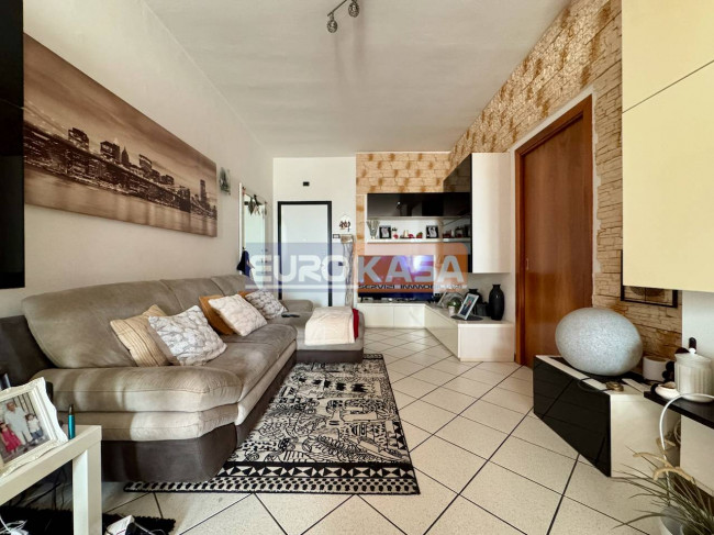 Appartamento in vendita a Osio Sotto