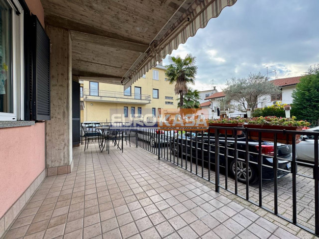 Villette a schiera in vendita a Osio Sotto