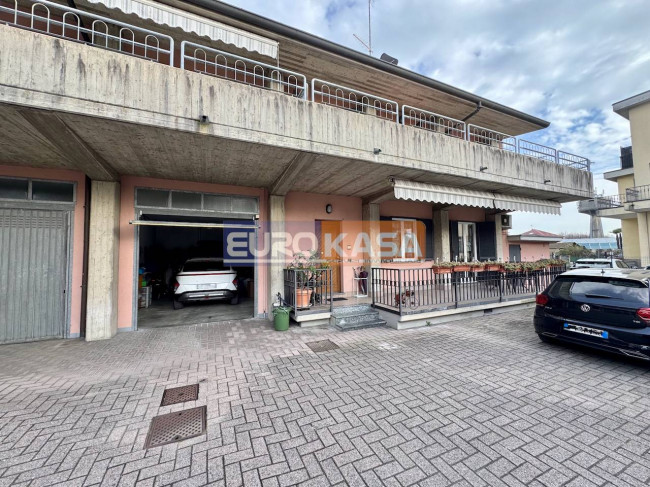 Villette a schiera in vendita a Dalmine