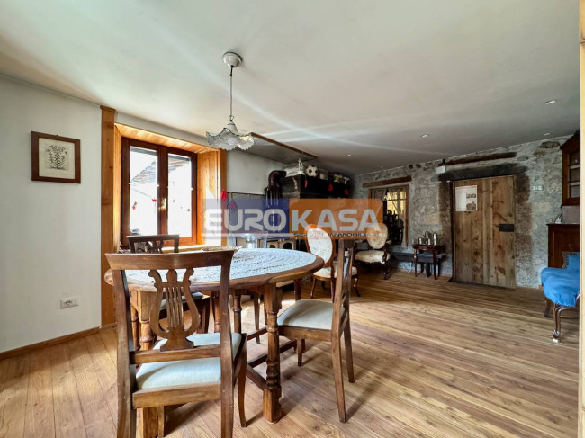 Casa singola in vendita a Piazzatorre