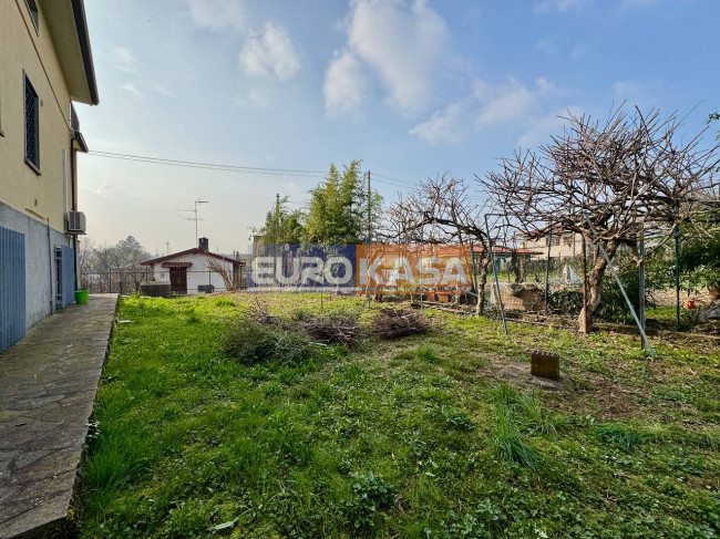 Villetta Bifamiliare in vendita a Capriate San Gervasio