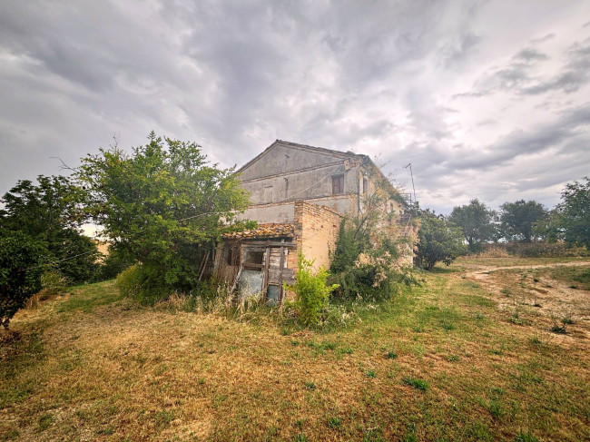 Rustico in vendita a Recanati
