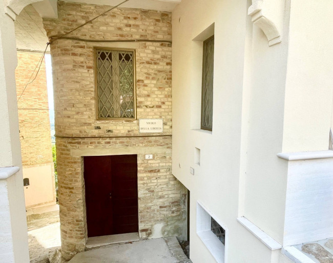 Casa singola in vendita a Acquaviva Picena