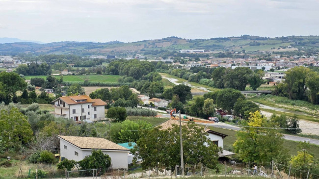 Casa singola in vendita a Fermo