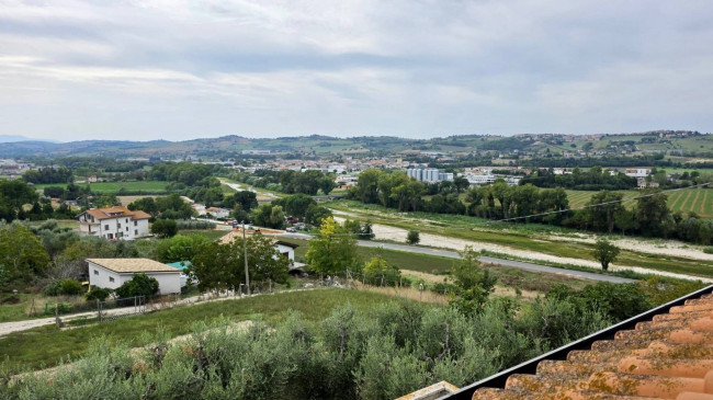 Casa singola in vendita a Fermo