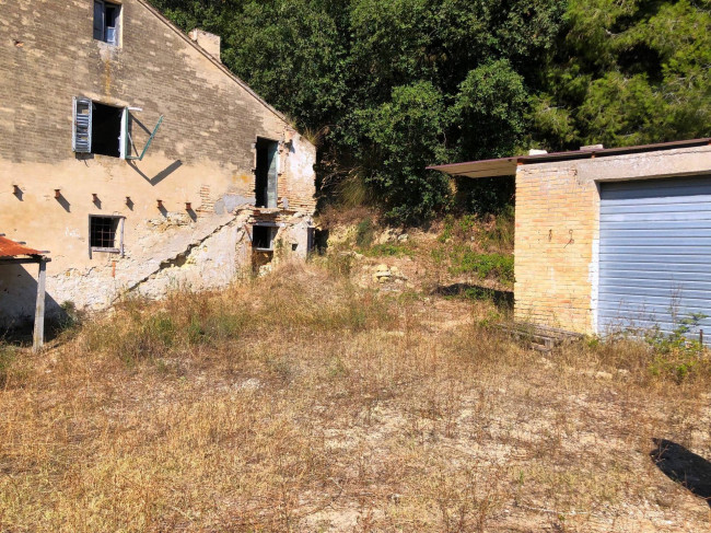 Rustico in vendita a Grottammare