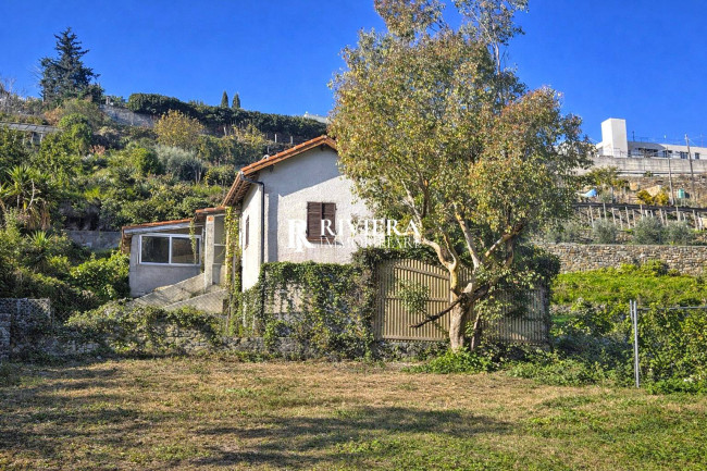 Casa singola in vendita a Sanremo