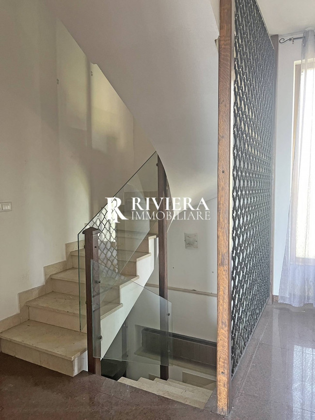 Villa for sale in Bordighera