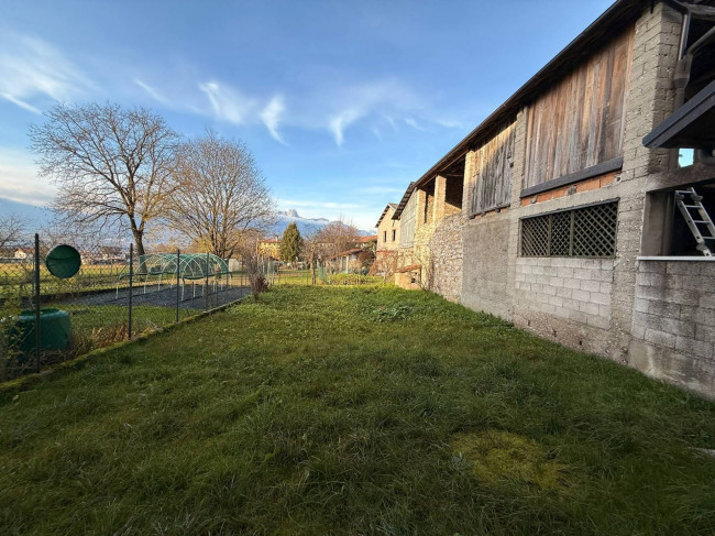 Porzione di Casa in vendita a Borgo Valbelluna
