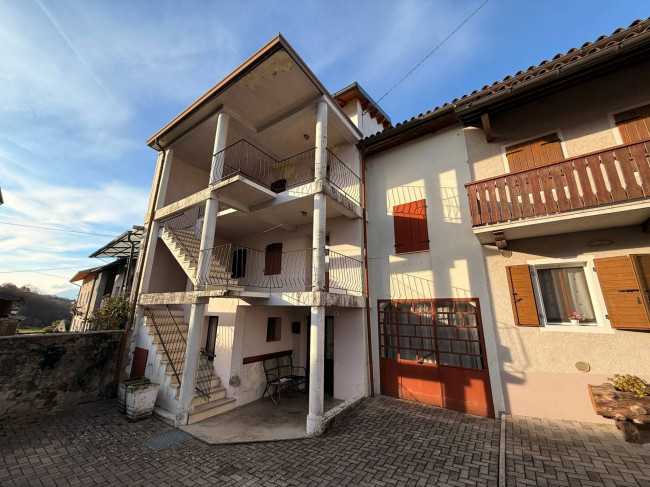 Porzione di Casa in vendita a Borgo Valbelluna