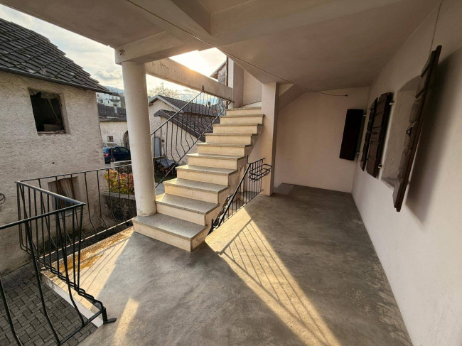 Porzione di Casa in vendita a Borgo Valbelluna