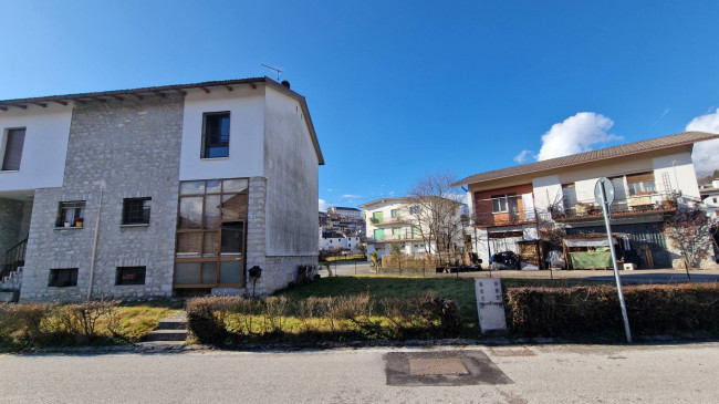 Casa Semindipendente in vendita a Belluno