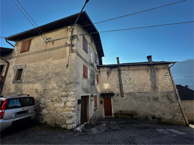 Casa Semindipendente in vendita a Arsiè