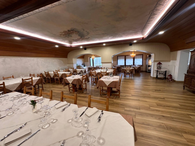 Attività commerciale in vendita a Borgo Valbelluna