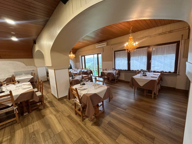 Attività commerciale in vendita a Borgo Valbelluna