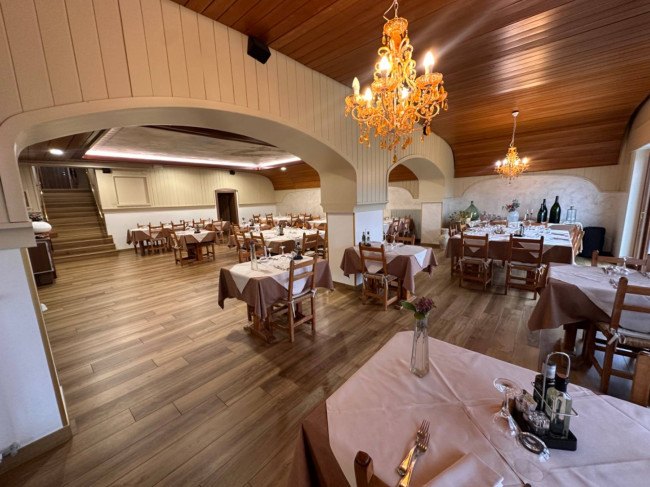 Attività commerciale in vendita a Borgo Valbelluna