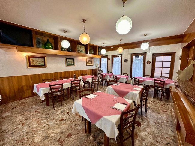 Attività commerciale in vendita a Borgo Valbelluna