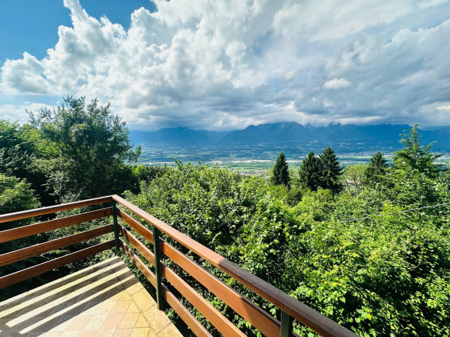 Villa in vendita a Borgo Valbelluna