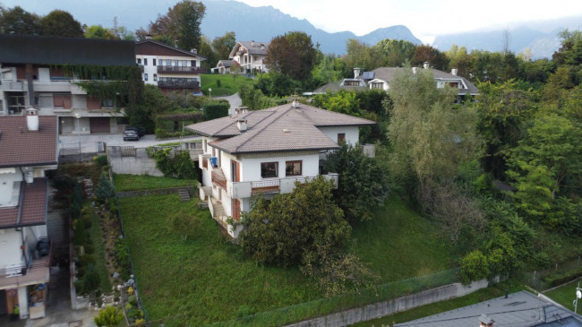 Villa in vendita a Sedico
