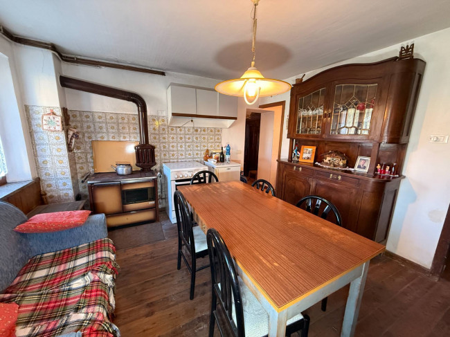 Porzione di Casa in vendita a Borgo Valbelluna