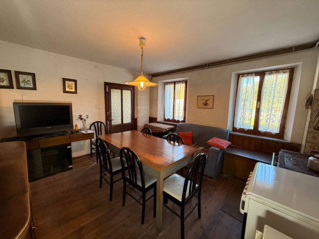 Porzione di Casa in vendita a Borgo Valbelluna