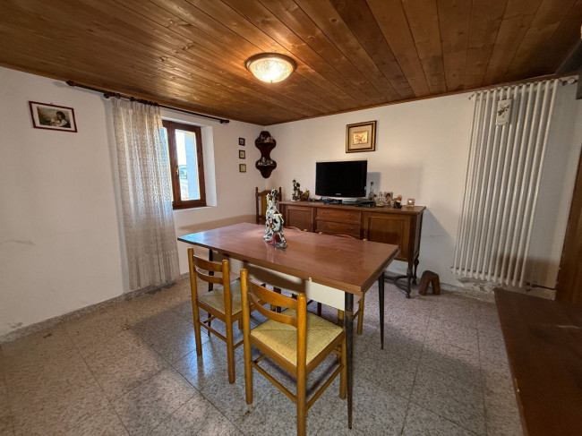 Porzione di Casa in vendita a Borgo Valbelluna