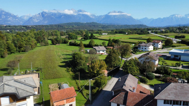 Porzione di Casa in vendita a Borgo Valbelluna
