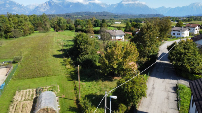 Porzione di Casa in vendita a Borgo Valbelluna