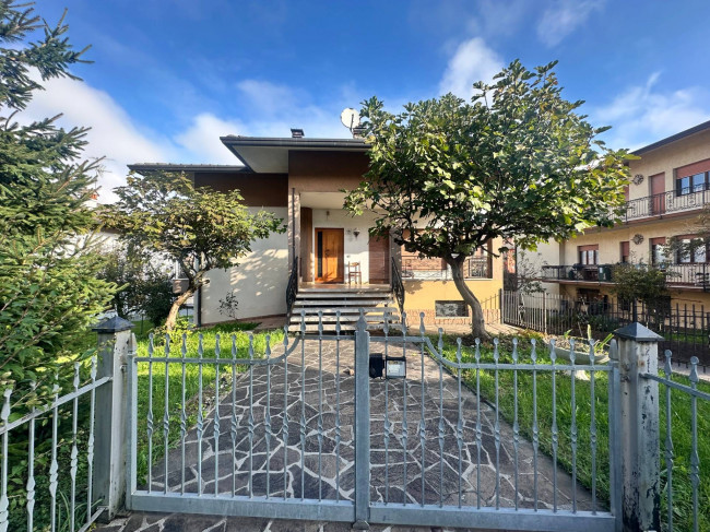 Casa singola in vendita a Borgo Valbelluna