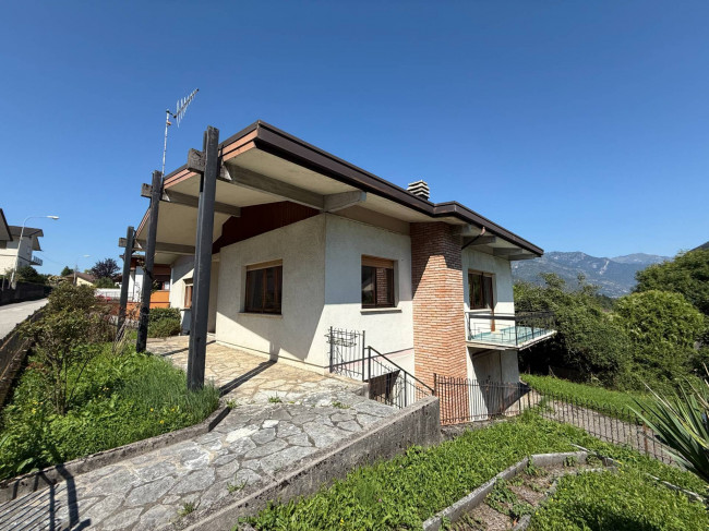 Casa singola in vendita a Ponte nelle Alpi