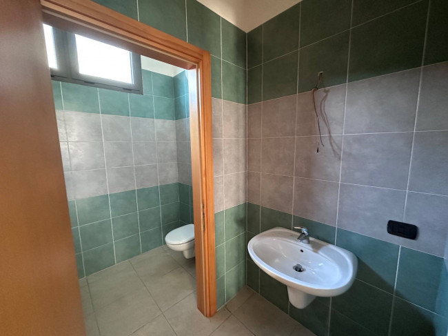 Locale commerciale in affitto a Sedico