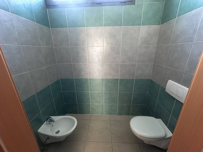 Locale commerciale in affitto a Sedico