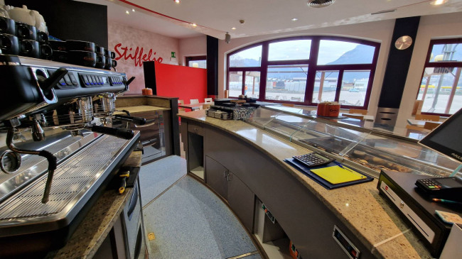 Attività commerciale in vendita a Alpago